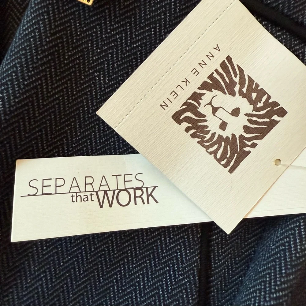 NWT Anne Klein Stylish Blue dress pants. Formal/ business casual. Women’s medium - Picture 9 of 11